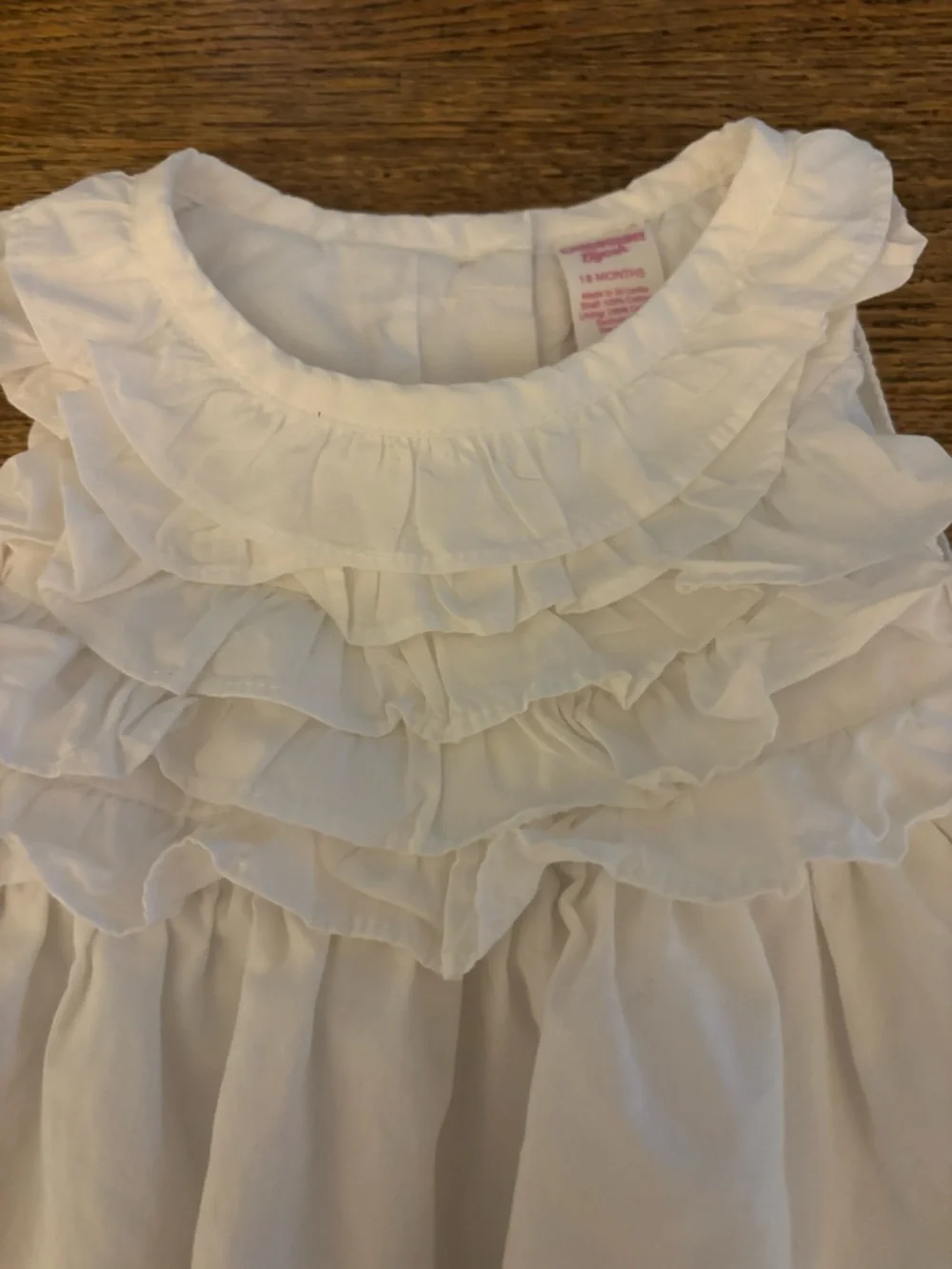 OshKosh Pink Gingham Dress & Youngland White Floral Embroidered Dress 18 & 24 M
